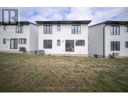 9 - 2835 SHEFFIELD PLACE - 44