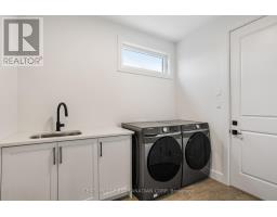 104 DARWIN CRESCENT - 14