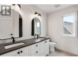 104 DARWIN CRESCENT - 23