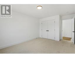 104 DARWIN CRESCENT - 27