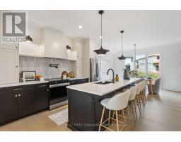 104 DARWIN CRESCENT - 8