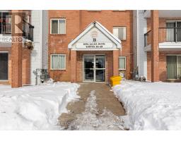 41 - 1096 JALNA BOULEVARD - 30