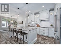 22 TALBOT GROVE LANE - 12