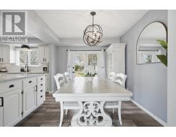 207 SIMCOE COURT - 10