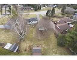 207 SIMCOE COURT - 30