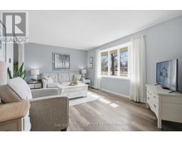 207 SIMCOE COURT - 7