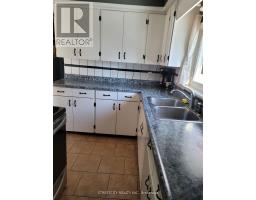 156 MAPLE STREET - 7