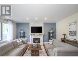 983 COUNTRY CLUB CRESCENT - 21