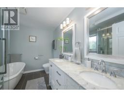 983 COUNTRY CLUB CRESCENT - 24