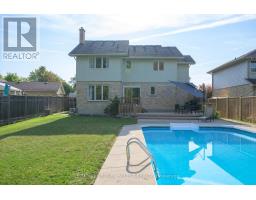 983 COUNTRY CLUB CRESCENT - 39