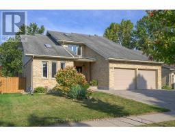 983 COUNTRY CLUB CRESCENT - 4