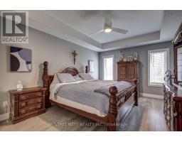 95 OPTIMIST DRIVE - 26