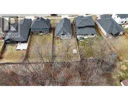 95 OPTIMIST DRIVE - 3