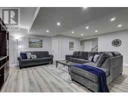 95 OPTIMIST DRIVE - 36