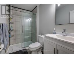 95 OPTIMIST DRIVE - 37