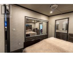 8 - 22790 AMIENS ROAD - 16