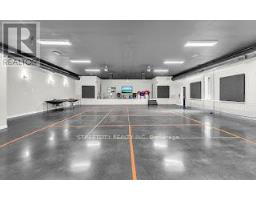 8 - 22790 AMIENS ROAD - 32