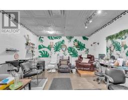 8 - 22790 AMIENS ROAD - 33