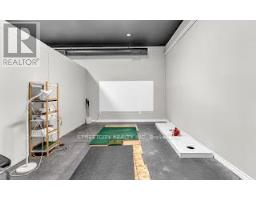 8 - 22790 AMIENS ROAD - 34