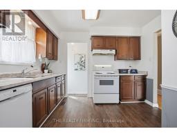 52 CLIFTON CRESCENT - 12