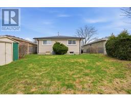 52 CLIFTON CRESCENT - 33