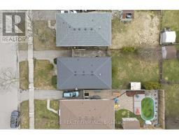 52 CLIFTON CRESCENT - 5