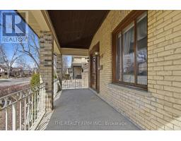 908 WILLIAM STREET - 3