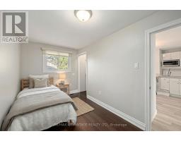 945 COLBORNE STREET - 13