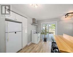 945 COLBORNE STREET - 16