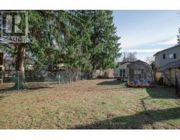 945 COLBORNE STREET - 34