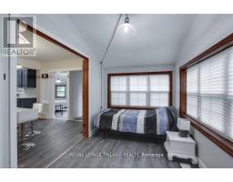 7575 BIDDULPH STREET - 11