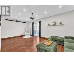 17 - 217 MARTINET AVENUE - 10