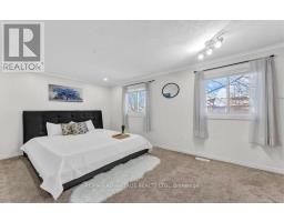 17 - 217 MARTINET AVENUE - 13