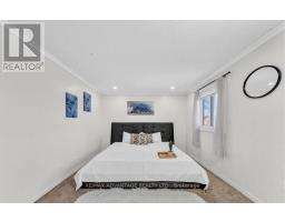 17 - 217 MARTINET AVENUE - 14