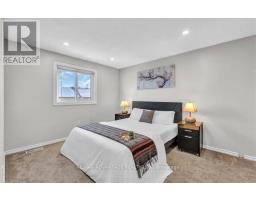 17 - 217 MARTINET AVENUE - 17