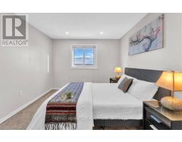 17 - 217 MARTINET AVENUE - 18