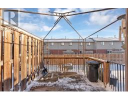 17 - 217 MARTINET AVENUE - 29