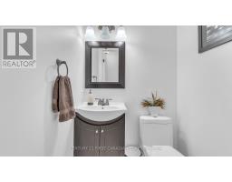 10 ALAYNE CRESCENT - 11