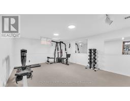 10 ALAYNE CRESCENT - 12