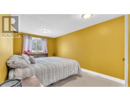 10 ALAYNE CRESCENT - 15