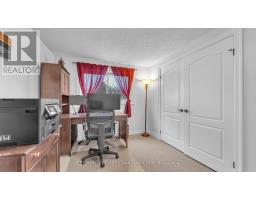 10 ALAYNE CRESCENT - 21