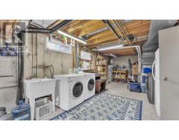 10 ALAYNE CRESCENT - 27