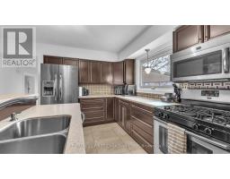 10 ALAYNE CRESCENT - 8