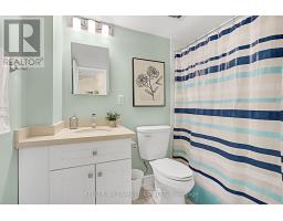 205 - 7 PICTON STREET - 23