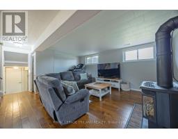 59 LAWRENCE AVENUE - 28