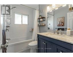 21 STRATHCONA DRIVE - 14