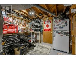 21 STRATHCONA DRIVE - 27