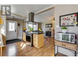 1042 JALNA BOULEVARD - 12