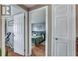 1042 JALNA BOULEVARD - 14