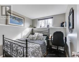 1042 JALNA BOULEVARD - 29